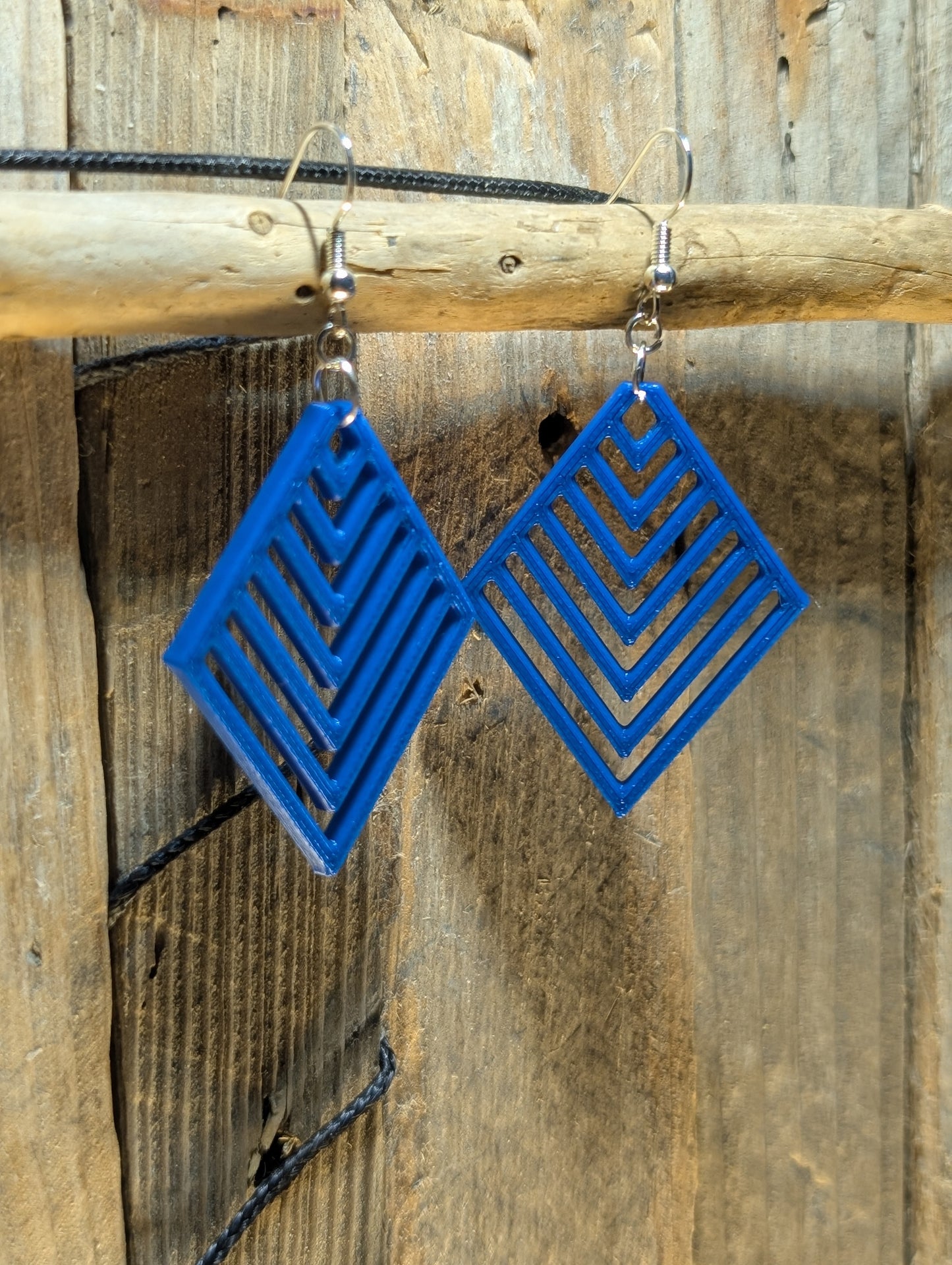 Geometric Diamond Shape Earrings
