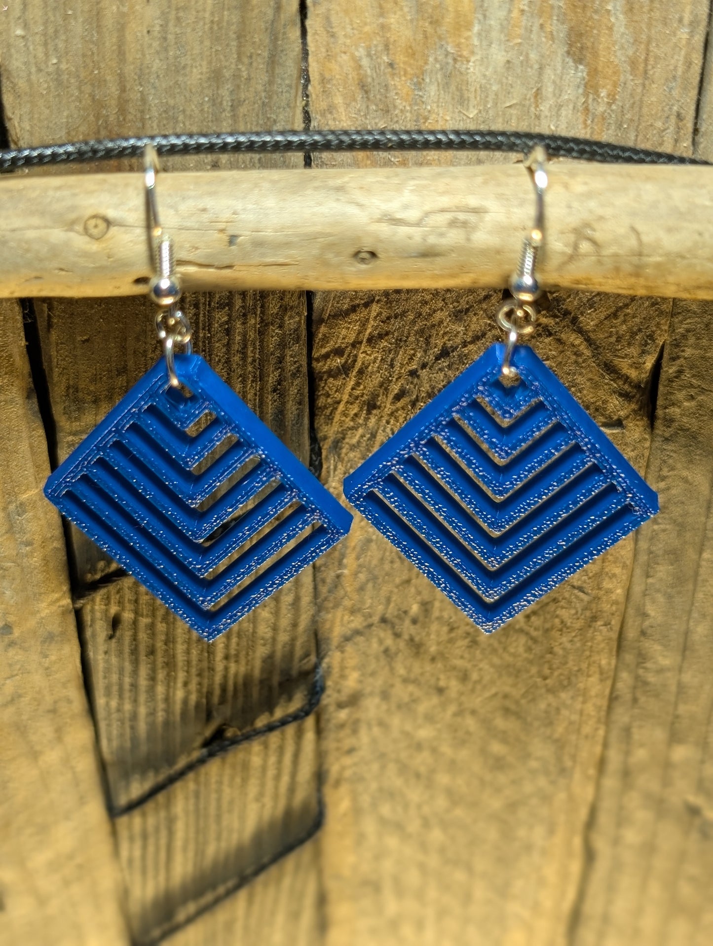Geometric Diamond Shape Earrings