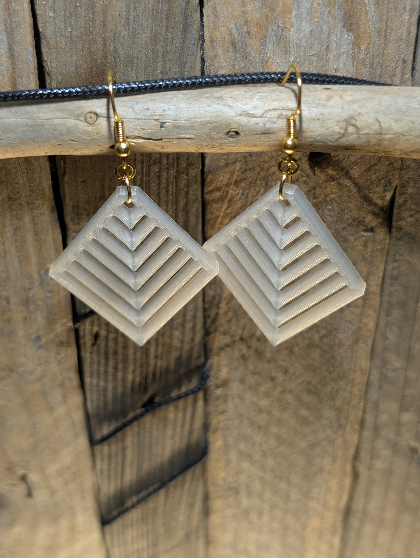 Geometric Diamond Shape Earrings