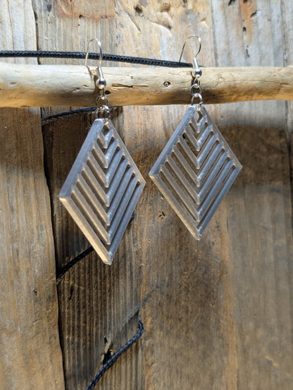 Geometric Diamond Shape Earrings